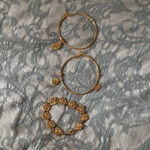 Lilly Pulitzer Gold Charm Bracelet Trio